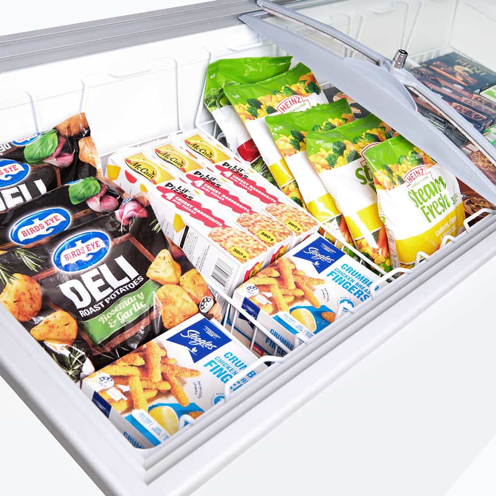 Bromic - Display Chest Freezer - 427L - Curved Glass Top