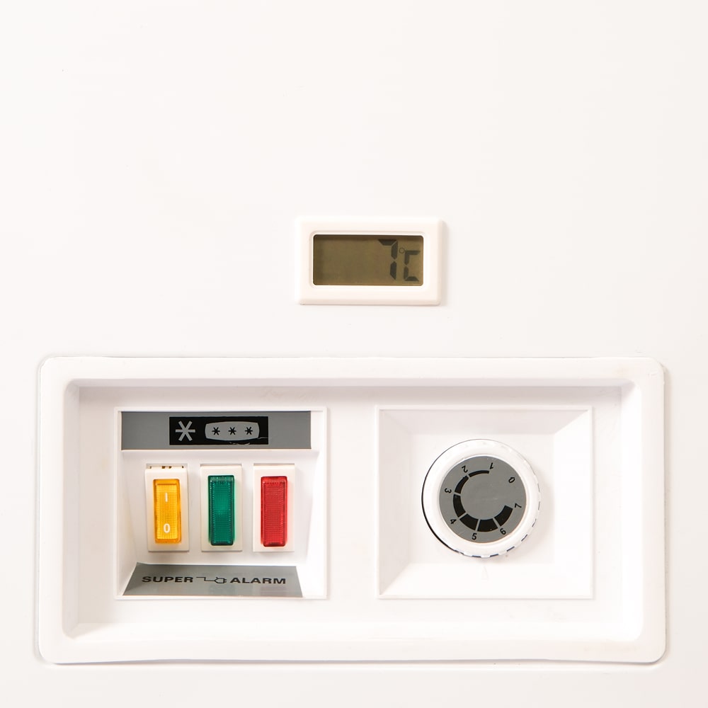 Bromic CF0500FTSS-NR Flat Stainless Steel Top Chest Freezer 492L 1552w