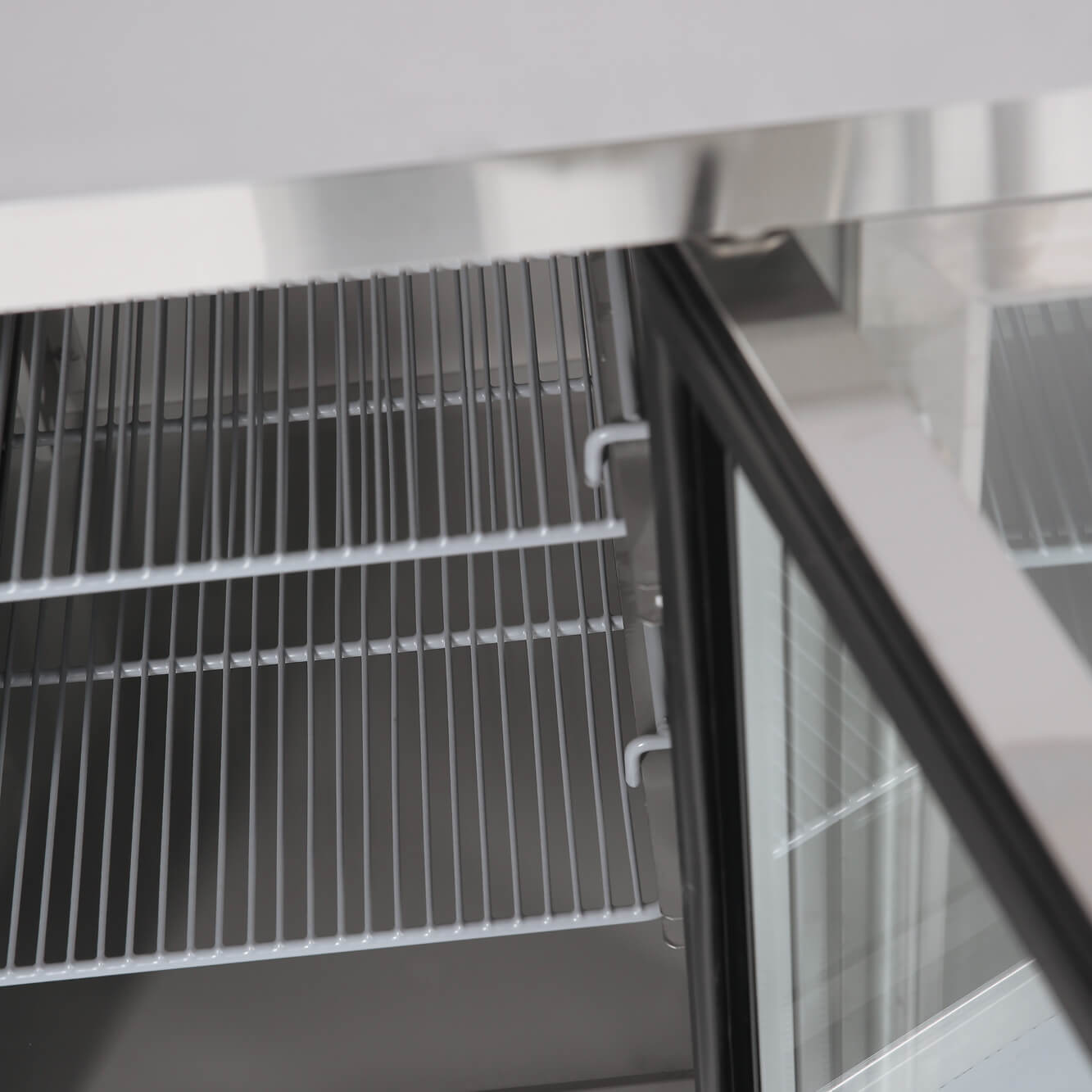 Bromic - Under Bench Display Fridge - 417L - 3 Doors - Glass