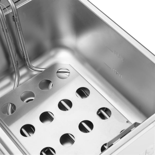 Apuro Single Tank Fryer - 5Ltr - 2.8kW - 2.8kW. Oil Capacity: 5Ltr