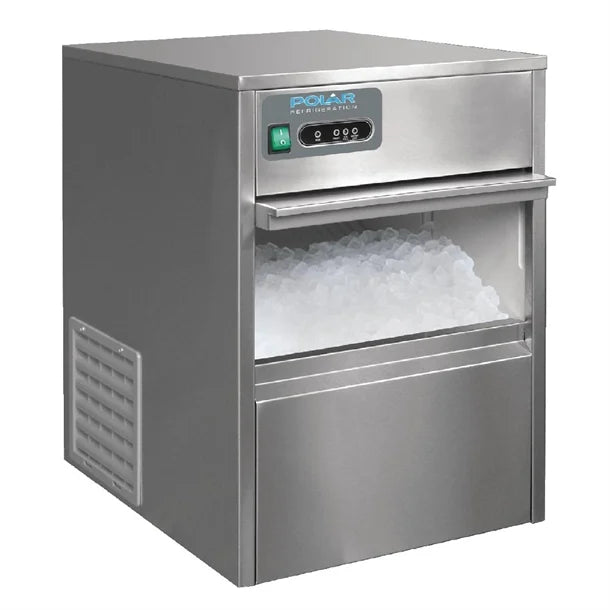 Polar G-Series Countertop Ice Maker 20kg Output - Bullet Ice. 145W. Auto fill. 4kg Storage. R600a