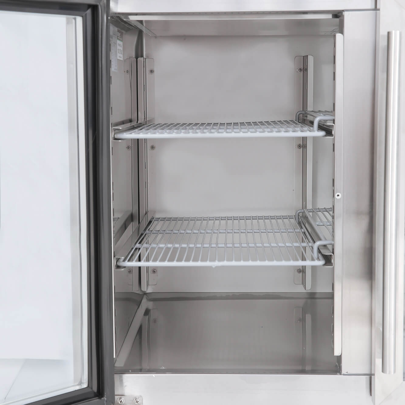 Bromic - Under Bench Display Fridge - 417L - 3 Doors - Glass