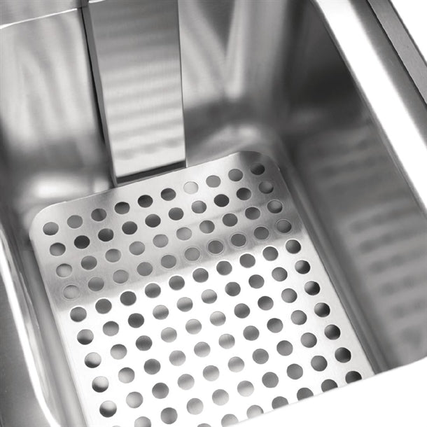 Apuro Twin Tank Induction Fryer - 2x7.5ltr - 2x3kW - 2x3kW. Oil Capacity 2x 7.5Ltr