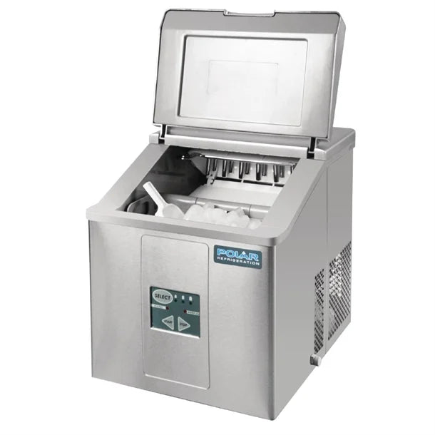 Polar C-Series Countertop Ice Machine 15kg Output - Bullet Ice. 110W. Manual fill. 2kg Storage. R600a
